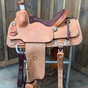 Meet your Posher, Kenneth